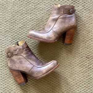 Women’s BED STU Isla Distressed Leather Boot Size 8.5